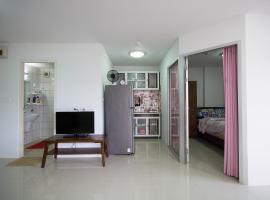 Grandbeach 2 Condominium by malai, hotel v destinaci Ban Ang