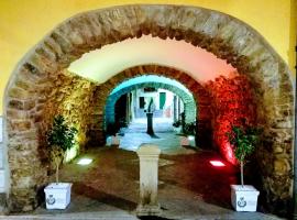 Sotto L'Arco, hotel in Santo Stefano di Camastra