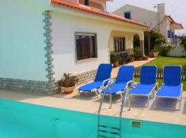 Moradia O Pinhal, S. Lourenço - Ericeira, holiday rental in Casais de São Lourenço