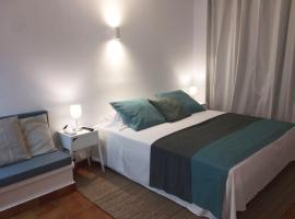 Apartamentos Albertos, viešbutis mieste Santa Eularia des Riu