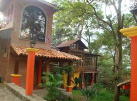 Hotel Brisas de Santa Lucia, hotel v destinaci Tegucigalpa