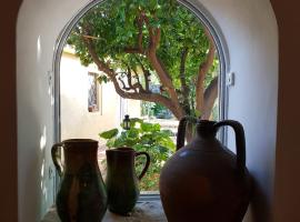 L'AGRUMETO SEGRETO, Bed & Breakfast in Riola Sardo