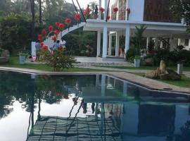 Hotel sharmia, hotel v destinaci Mirigama