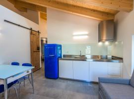 Casa Kaki, pet-friendly hotel in Malcesine