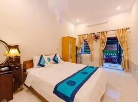 Bougain Villeas Homestay