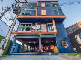 Phuket Marine Poshtel - SHA Plus, hostel em Chalong