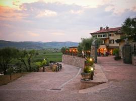 Sporting Hotel San Felice, hotelli kohteessa Illasi