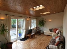 Restored School Master’s House, vacation home in Valentia Island