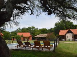 Cabañas La Curucucha, bungalow em Nono