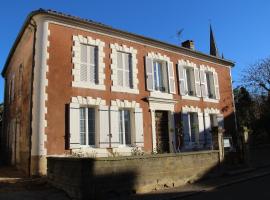 Les Chambres d'Eugénie, B&B/chambre d'hôtes à Poyanne