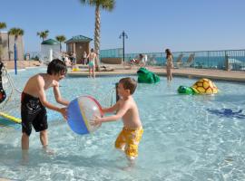 LAKETOWN 5 POOLs STEPS TO BEACH FAMILY FRIENDLY, hotel in Panama City Beach