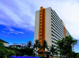 View Talay 1B by Fernando