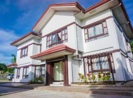 Veranda Suites and Restaurant, hotel cerca de Aeropuerto internacional de Laoag - LAO, Paoay