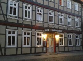 Hotel am Glockenturm: Lüchow şehrinde bir otel