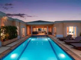 Sunset View Luxury Pool Villa 4BR 8-10 persons