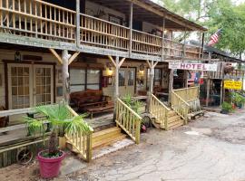 캔턴에 위치한 호텔 Buffalo Girls Hotel