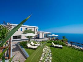 Villa Paradise Resort, bed & breakfast ad Agerola