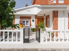 Casa turística El navego, alojamiento con cocina en Martín Muñoz de las Posadas