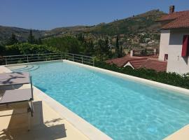 Villa Santulli, smeštaj za odmor u gradu Laureana Cilento