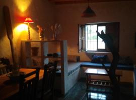 Casa de Vacaciones en Calblanque, מקום אירוח ביתי בCobaticas