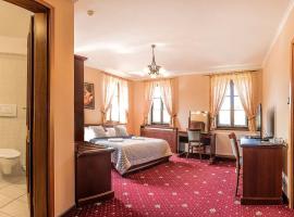 Hotel Buchlovice: Buchlovice şehrinde bir ucuz otel