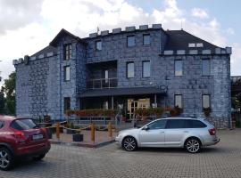 Hotel Camelot – hotel w mieście Tisá