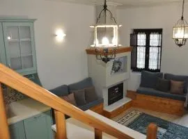 Apostolia's Small House Bed and view