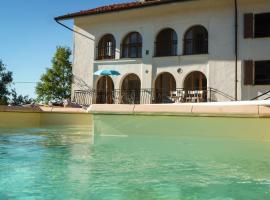 Villa Cadenza, hotel v destinaci Murazzano
