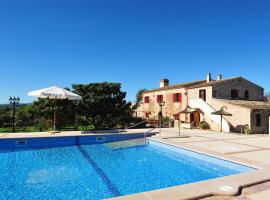 Finca Ses Cases Noves, farm stay in Sant Llorenç des Cardassar