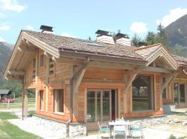 Chalet Bois - Chamonix, hotel con estacionamiento en Chamonix-Mont-Blanc