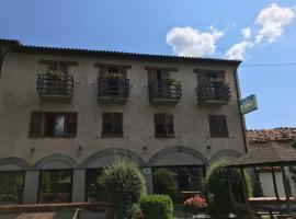 Hotel Panoramico, hotell i Corfino