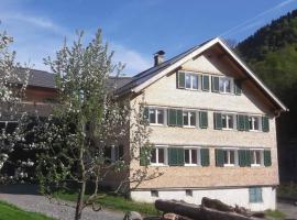 Apartments Hänsler, hotel cerca de Roßstelle, Mellau