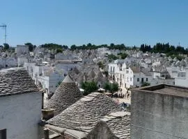 Appartamento in palazzina storica / Oberdan Suites