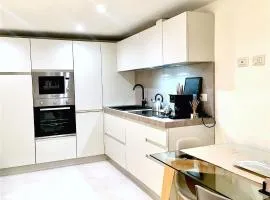 MINZONI94 - TwoBedroom+Garden
