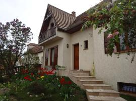 3 Chambres-Disneyland Paris, guest house in Saint-Thibault-des-Vignes