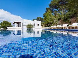 Villa Can Kiva: Es Cubells'te bir tatil evi