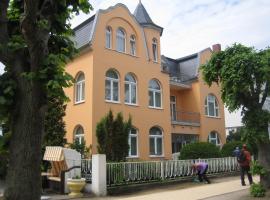 Hotel Villa Strandrose, хотел в Албек