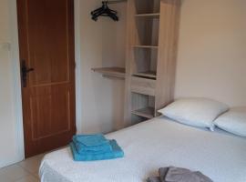 L'Abri d'Emilie - Chambre d'hôtes, vacation rental in Saint-Xandre