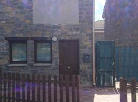 Casa Melitona, hotel in Castiello de Jaca