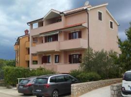 Laura and Nevio Apartments and Rooms, hotell i Cres