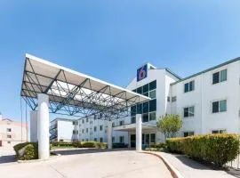 Motel 6-Irving, TX - DFW Airport North