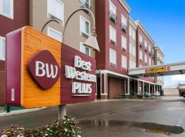 Best Western Plus Chateau Inn Sylvan Lake、シルバン・レイクのホテル