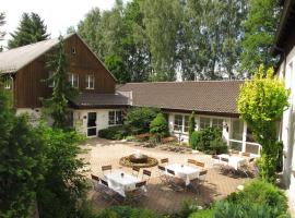 Land-gut-Hotel Zur Lochmühle, pension in Penig