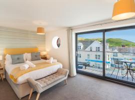 11 Woolacombe West - Luxury Apartment at Byron Woolacombe, only 4 minute walk to Woolacombe Beach!、ウーラクームにあるウーラコーム・ビーチの周辺ホテル