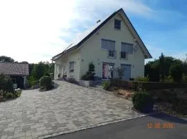 Ferienwohnung Wagner mit Terrasse und Kinderspielplatz