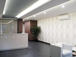 Hotel Leopardi, hotel v destinácii Pomigliano dʼArco