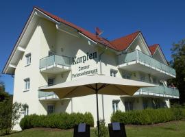 Hotel & Restaurant Karpfen, מלון עם חניה בIllmensee