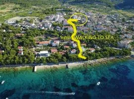 5 min from beach and center of Bol