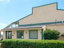 Econo Lodge Waynesburg, hotel in Waynesburg