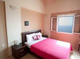 Evi΄s Studios